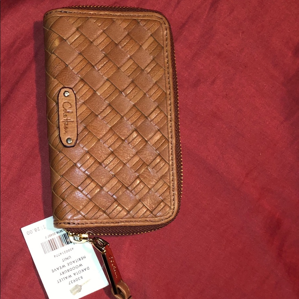 Cole has wristlet
